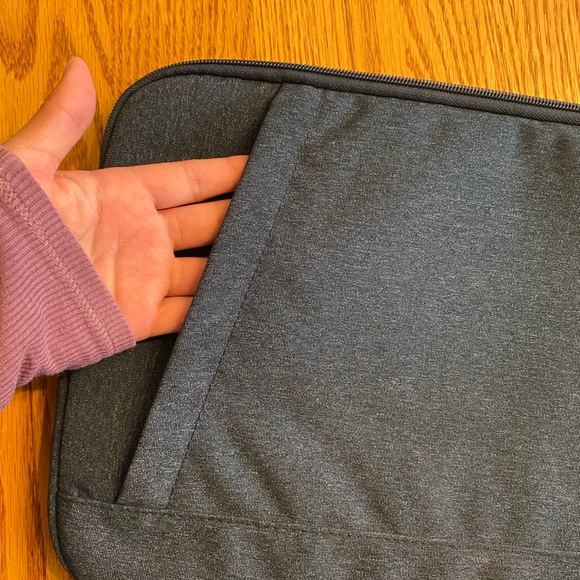 Case logic | computer or tablet padded case - Picture 2 of 5